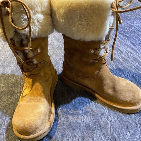 UGG Australia Montclair Boots 1892 Chestnut Suede Sheepskin Lace Up Size 7 - Picture 2 of 9